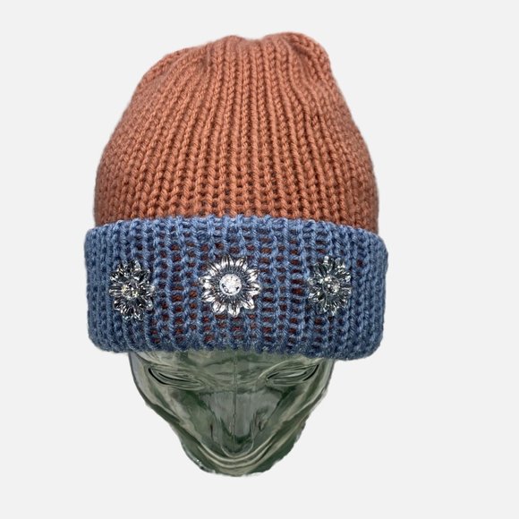 Plasma Beams Hand Knitted Mauve & Blue Daisy Beanie main image 12